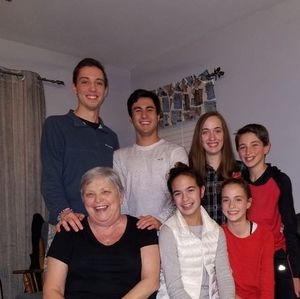 Meet your Posher, Sharon